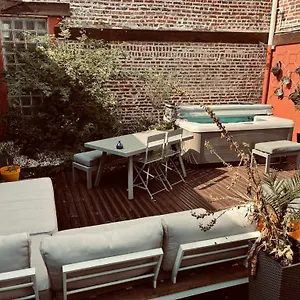 Independant Et Calme Avec Jacuzzi A , Lille France